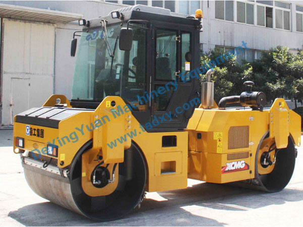 c鿴ԔϢ}XD85 Hydraulic Double Drum Vibratory Compactor xΔ1750